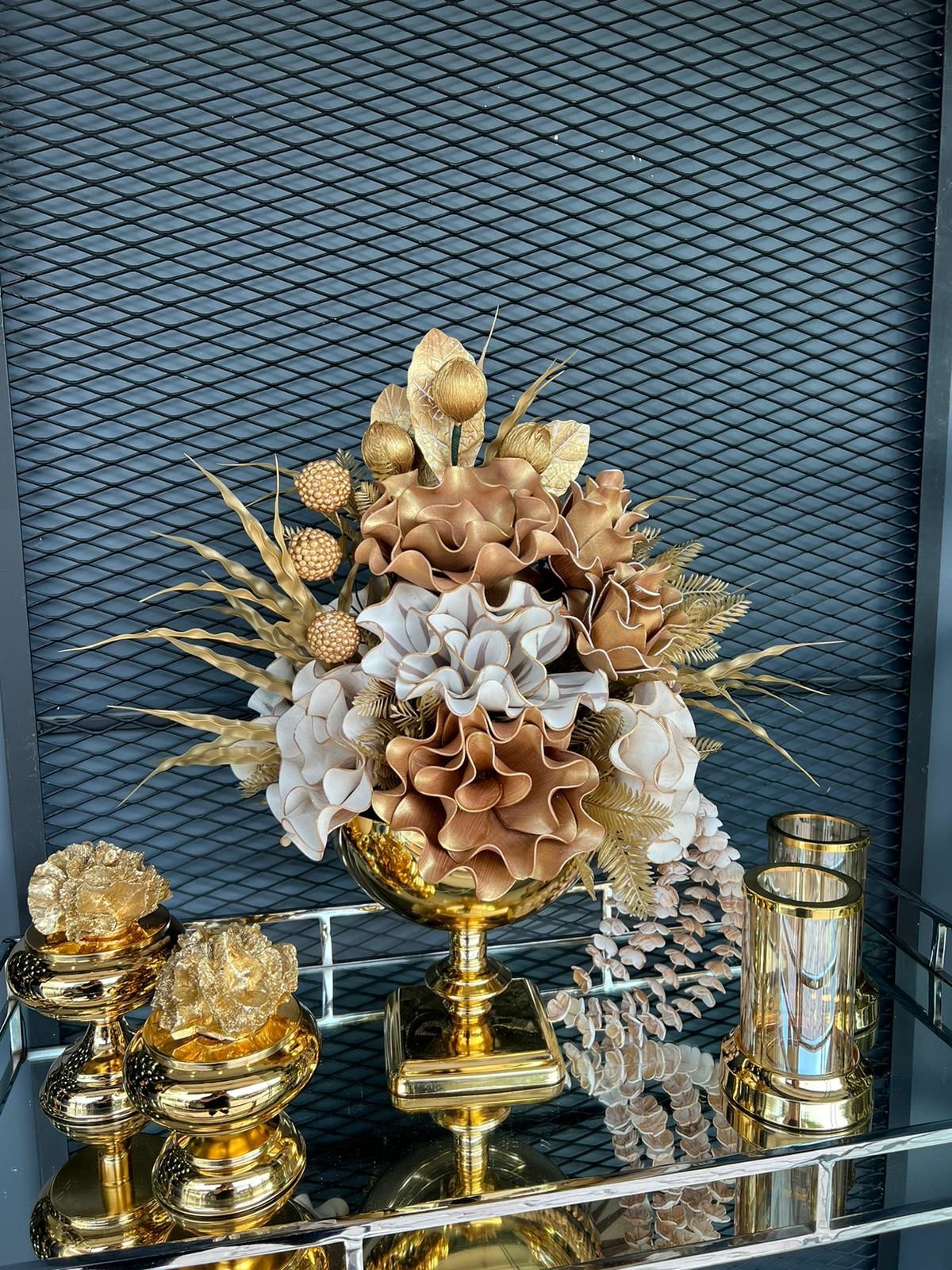 Yapay Çiçekli Gold Kare Ayak Vazo 5 Parça Set No:10