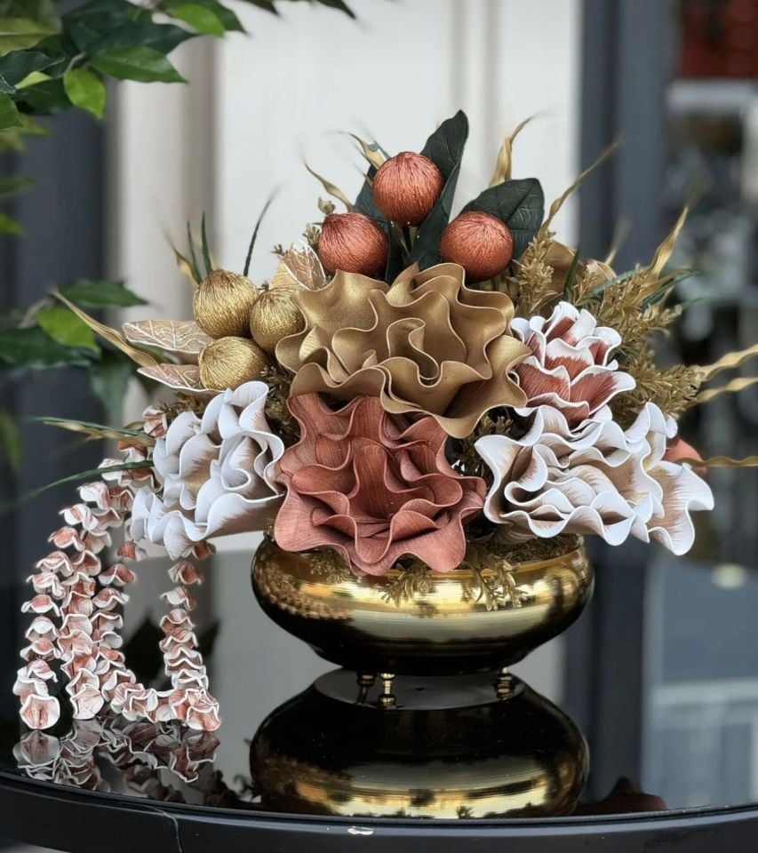 Yapay Sarkıt Çiçekli Gold Yassı Vazo No:1