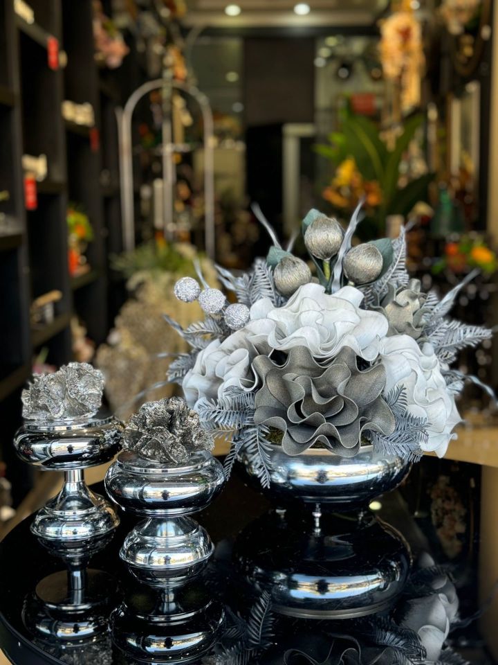 Yapay Çiçekli Gümüş Yassı Vazo 3 Parça Set No:25