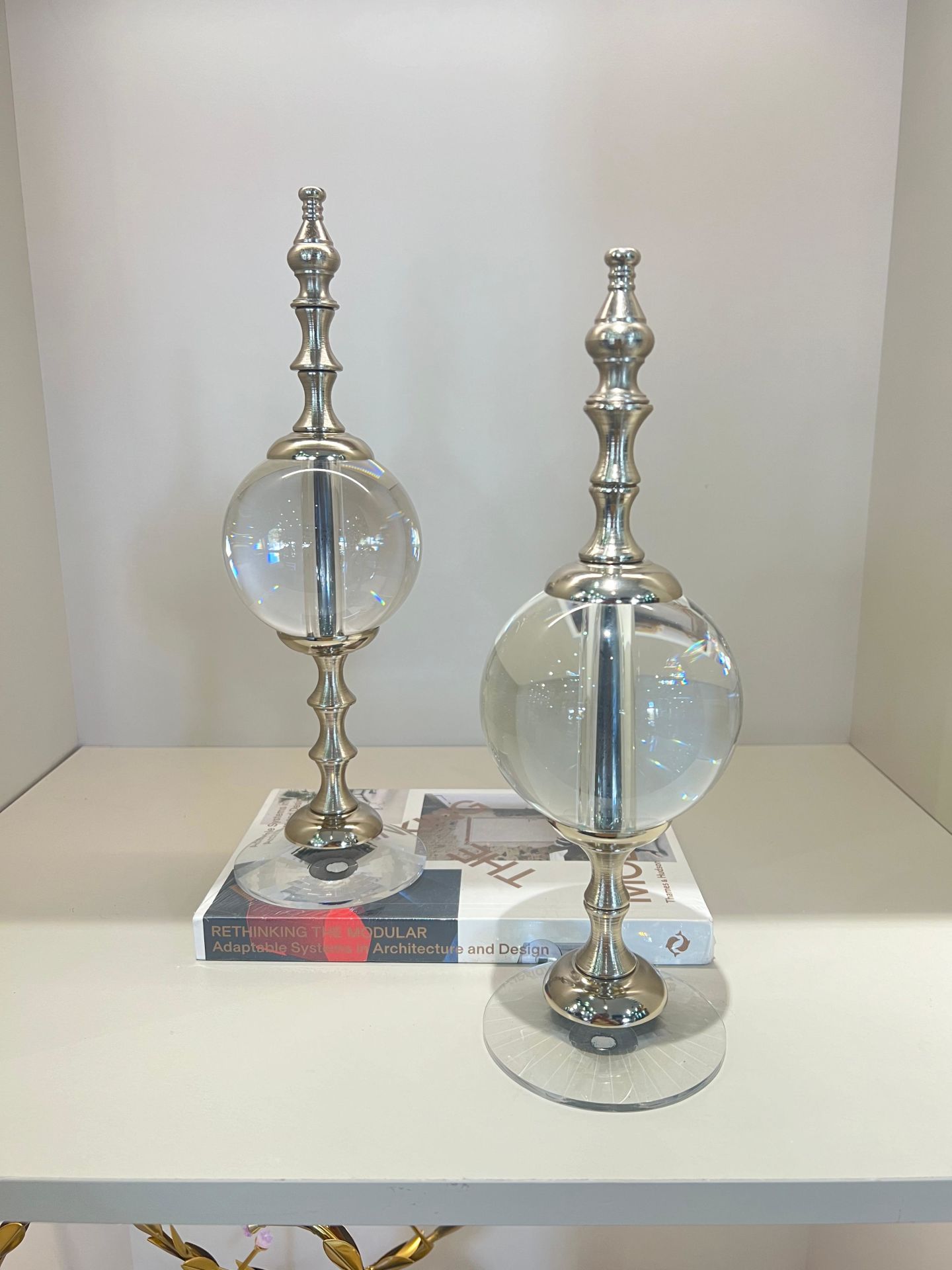 İkili Cam Ayaklı Kristal Küre Gümüş