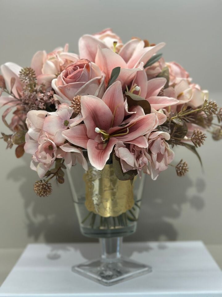 Güllü Lüks Ayaklı Vazo Orta Boy